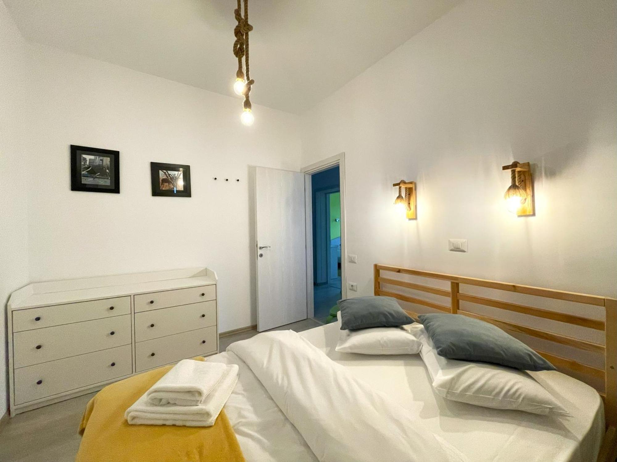 Cozy Riverfront Apartments With Garden And Mountain View Buşteni 外观 照片